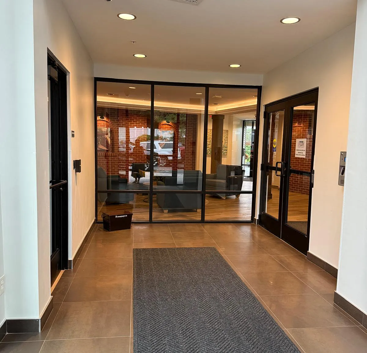 2 bed, 1381 sqft, $3,145 — Photo 3