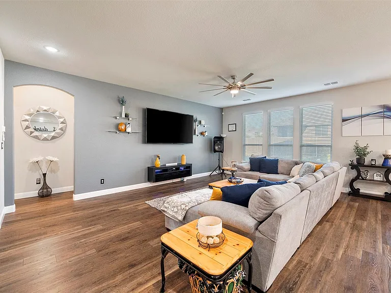 7224 Fallen Crest Ln — Photo 4
