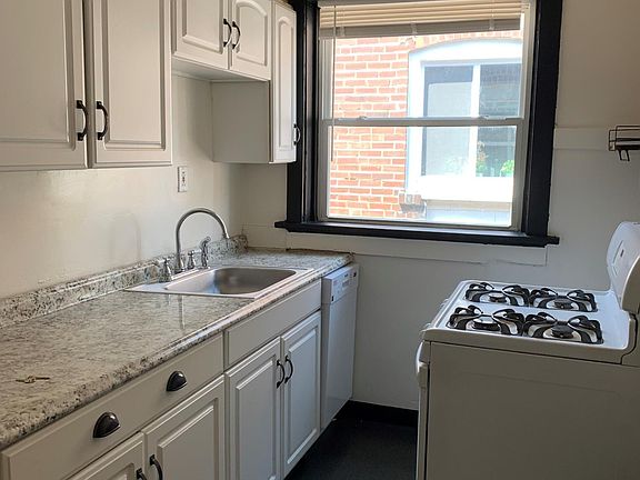 5th image of 4522 Flora Ave #2