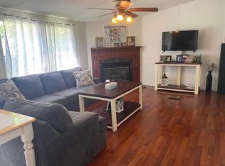 15 Red Bud Rd, Tomahawk, KY 41262