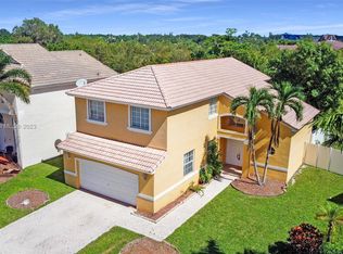 261 SW 192nd Ter, Pembroke Pines, FL 33029