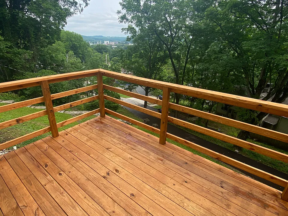 102 Commonwealth Ct