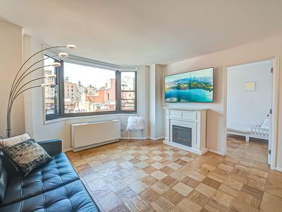 200 E 90th St APT 8H, New York, NY, 10128