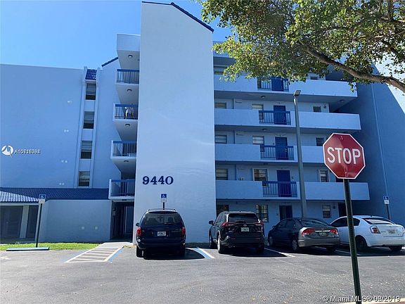 3rd image of 9440 Fontainebleau Blvd APT 510