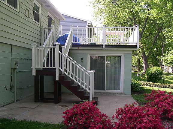 2nd image of 5702 Broadmoor St