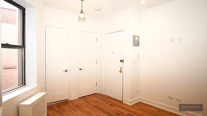 Rented by Compass | media 23