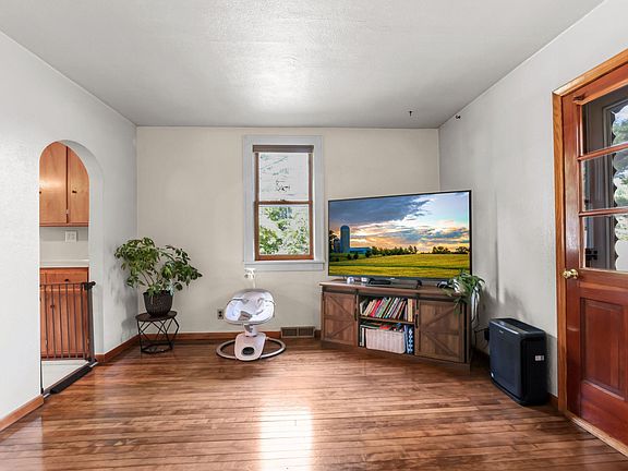 5th image of 5212 185th Ave NE