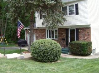 451 Penn Ln, Springfield, PA 19064