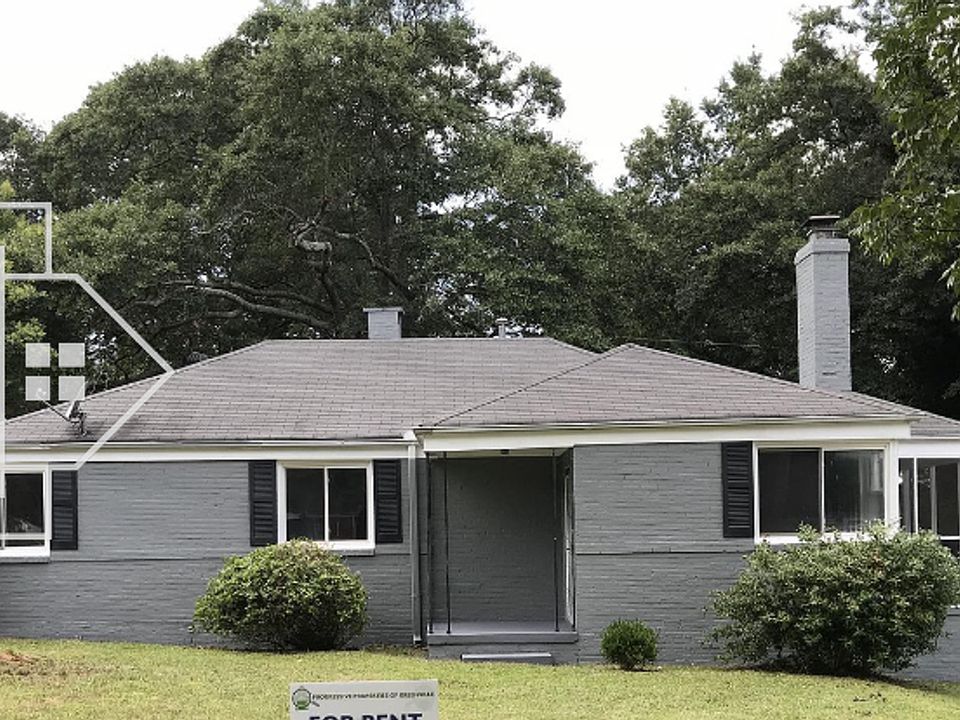 1st image of 11 Ridgeway Dr