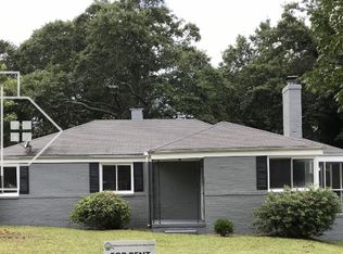 11 Ridgeway Dr, Greenville, SC 29605