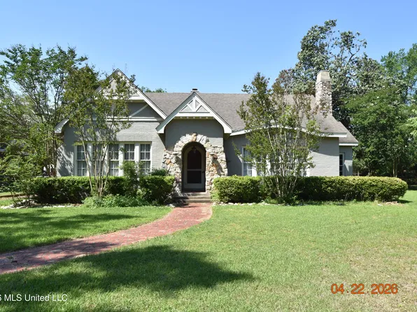 705 Grand Blvd, Greenwood, MS 38930