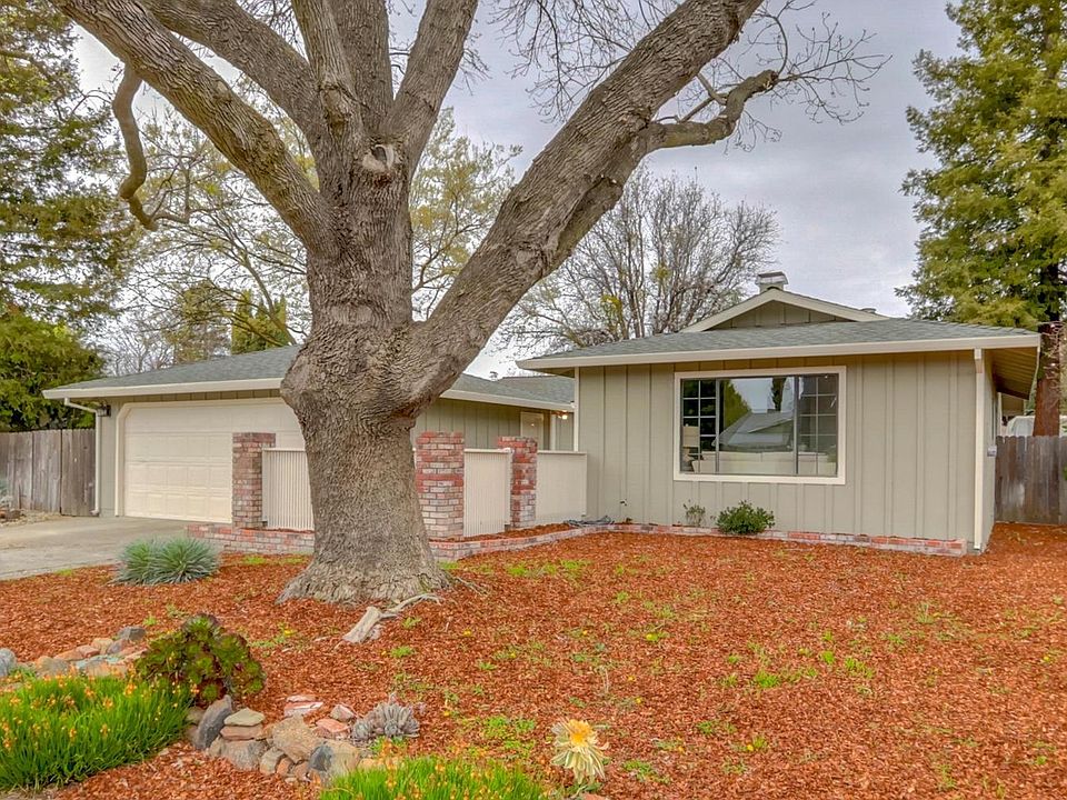 1st image of 205 El Dorado Dr