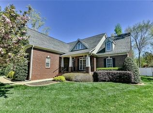 6104 Pine Chapel Dr, Charlotte, NC 28273