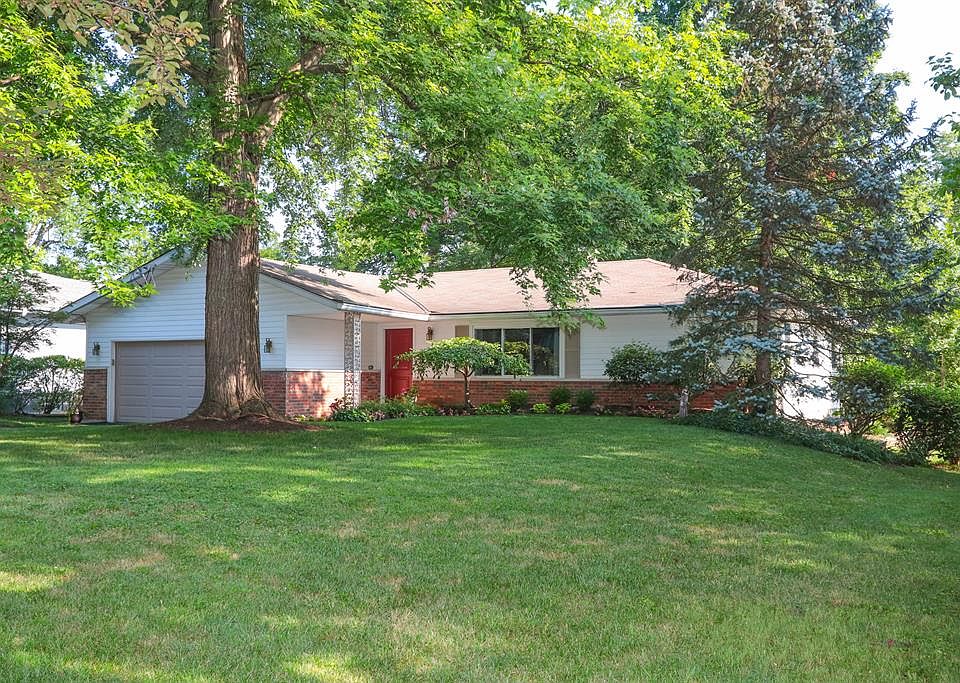 1st image of 304 Forest Ave