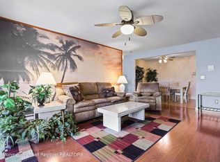 330 Shore Dr APT E-15, Highlands, NJ 07732