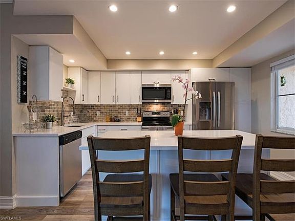 5th image of 2711 Citrus Lake Dr APT 102