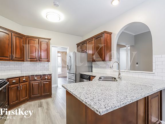 5th image of 5320 Parkside Trl