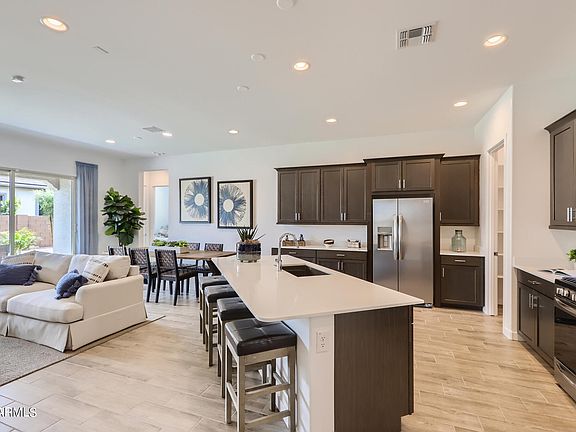 5th image of 9422 S 40TH Drive