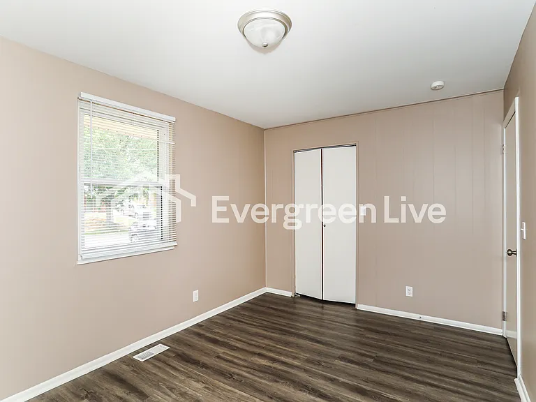 10728 Valiant Dr — Photo 9