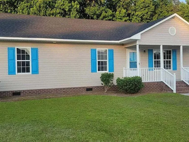 320 Olive Branch Blvd — Photo 1