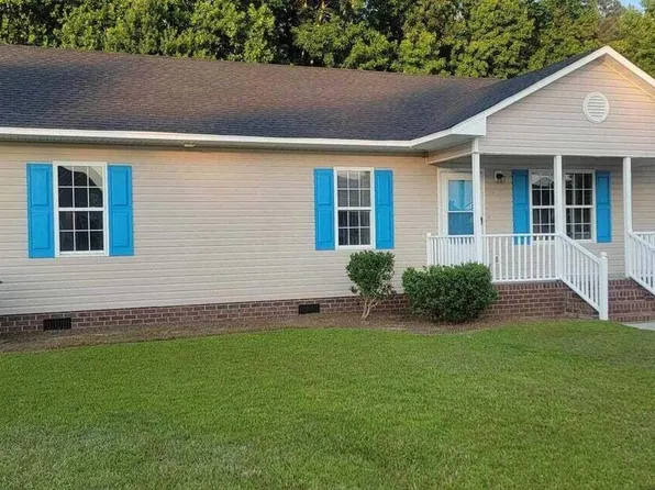 320 Olive Branch Blvd, Grifton, NC 28530