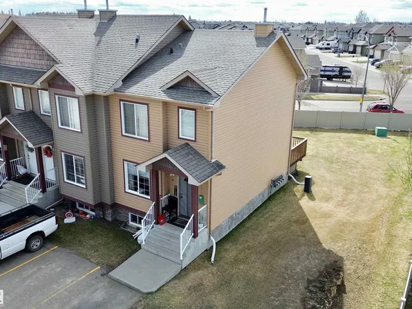 320 Spruce Ridge Rd #4, Spruce Grove, AB T7X 0H5