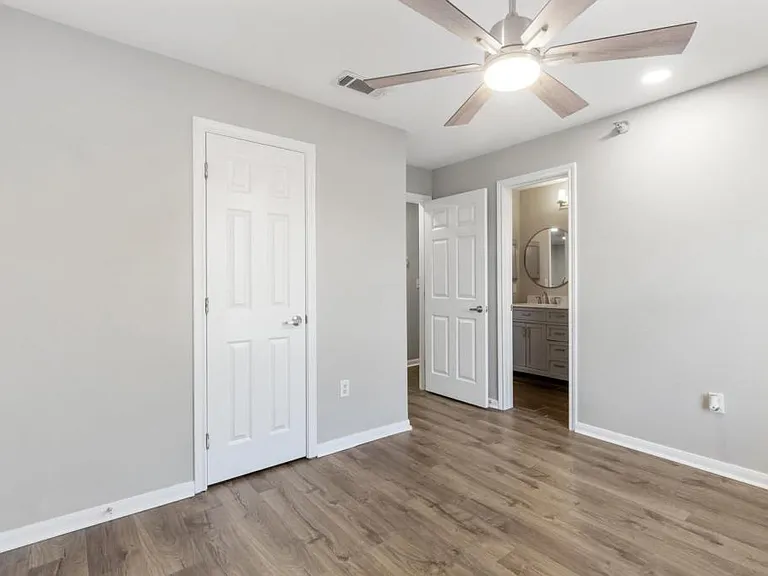 7323 Snowden Rd #1305 — Photo 9