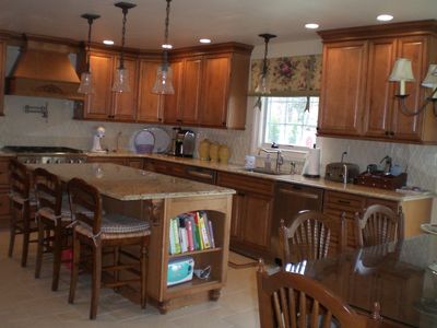 89 Iroquois Ave, Oakland, NJ, 07436