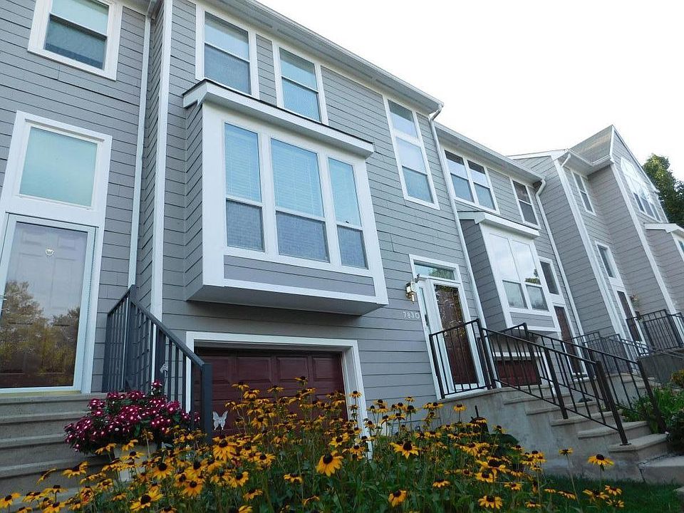 In sought-after Woodland Village & Howard County schools. 3 bedrooms & 2.5 baths with one-car garage.