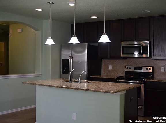 5th image of 10419 Rosewood Crk