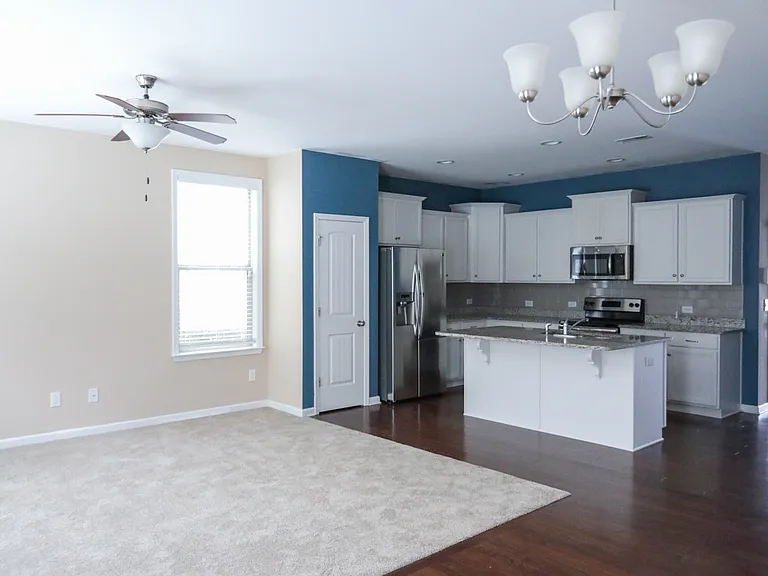 336 Duchart Ln — Photo 5