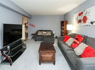 32-32 129th St #608, College Pt, NY 11356