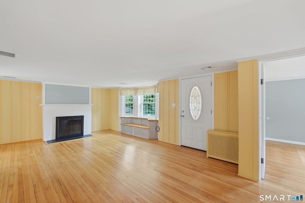 281 East Street, Wolcott, CT - More