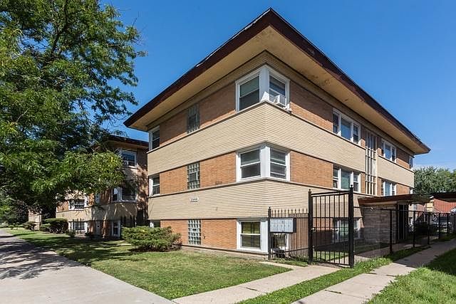 1st image of 2300 W Garfield Blvd #1R