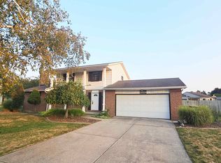 3024 N Glenway Dr, Bay City, MI 48706