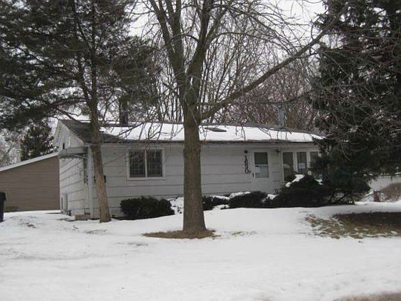 3rd image of 1630 Sacramento Ct