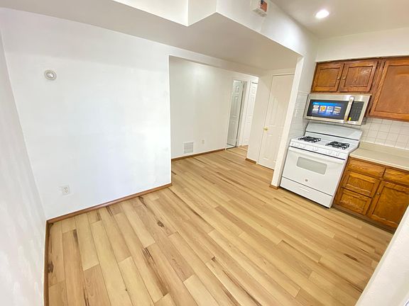 3rd image of 126 Comstock Ave Floor 2