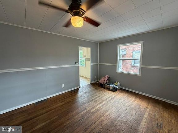 5th image of 4304 N Pine St