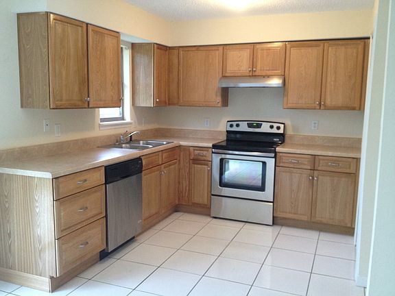 4th image of 3348 Dewberry Dr