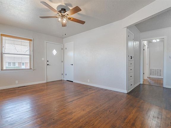 5th image of 712 Santa Fe Dr