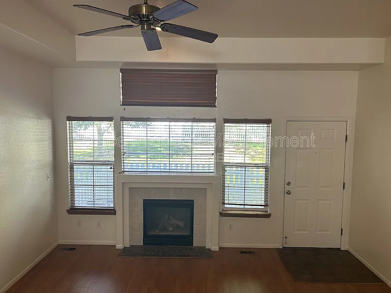 8199 Welby Rd #2905 — Photo 2