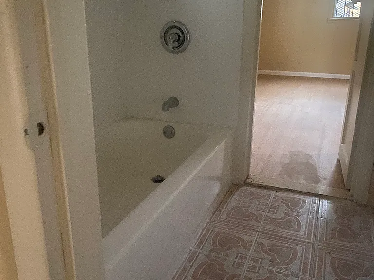 13113 Florwood Ave #2 — Photo 7