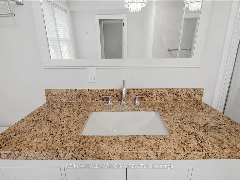 15 Parkside Dr #3 — Photo 26