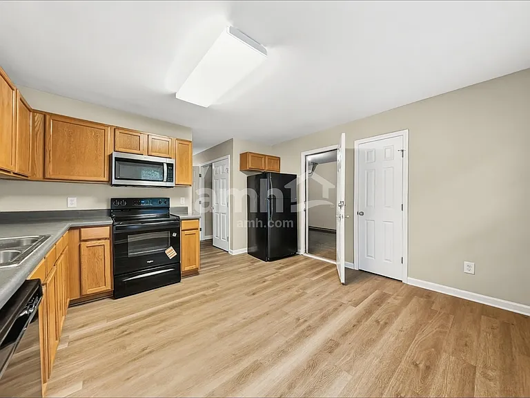 1012 Early Rise St — Photo 4