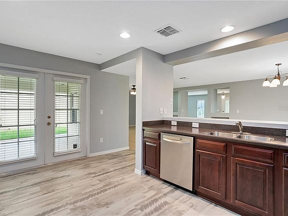 5th image of 2818 Ara Dr