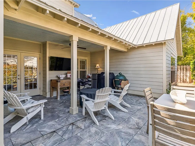 1077 Sinclair Way — Photo 33
