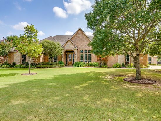 1008 Blue Roan Ln, Crowley, TX 76036