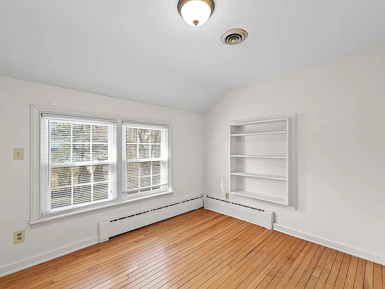 207 W Vermont Ave — Photo 25