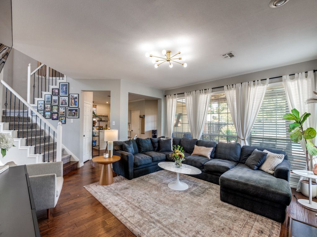 next background image