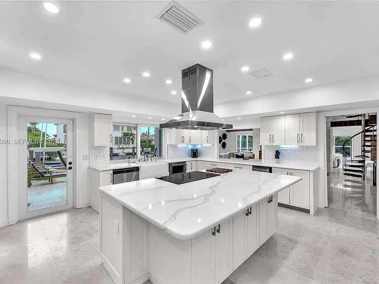 4440 NE 23rd Ave — Photo 30